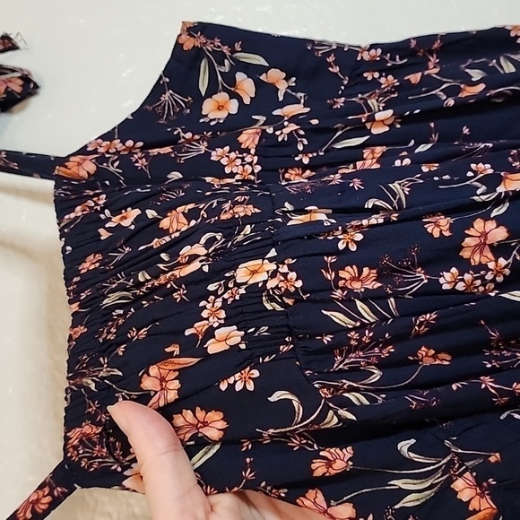 Old Navy Tie Shoulder Floral Split Front Midi Swing Dress - Picture 8 of 14